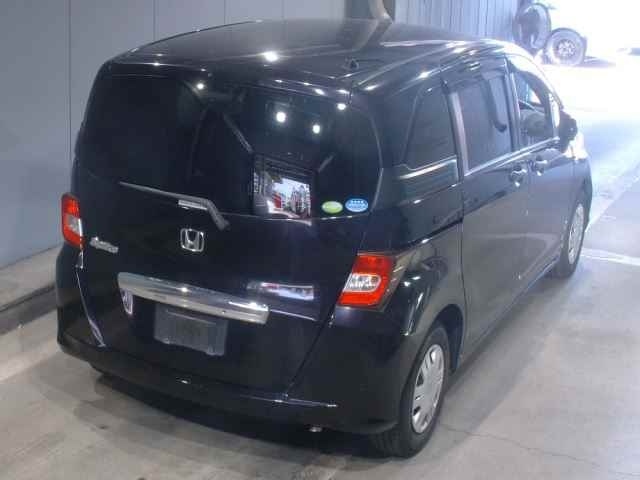 HONDA FREED SPIKE
