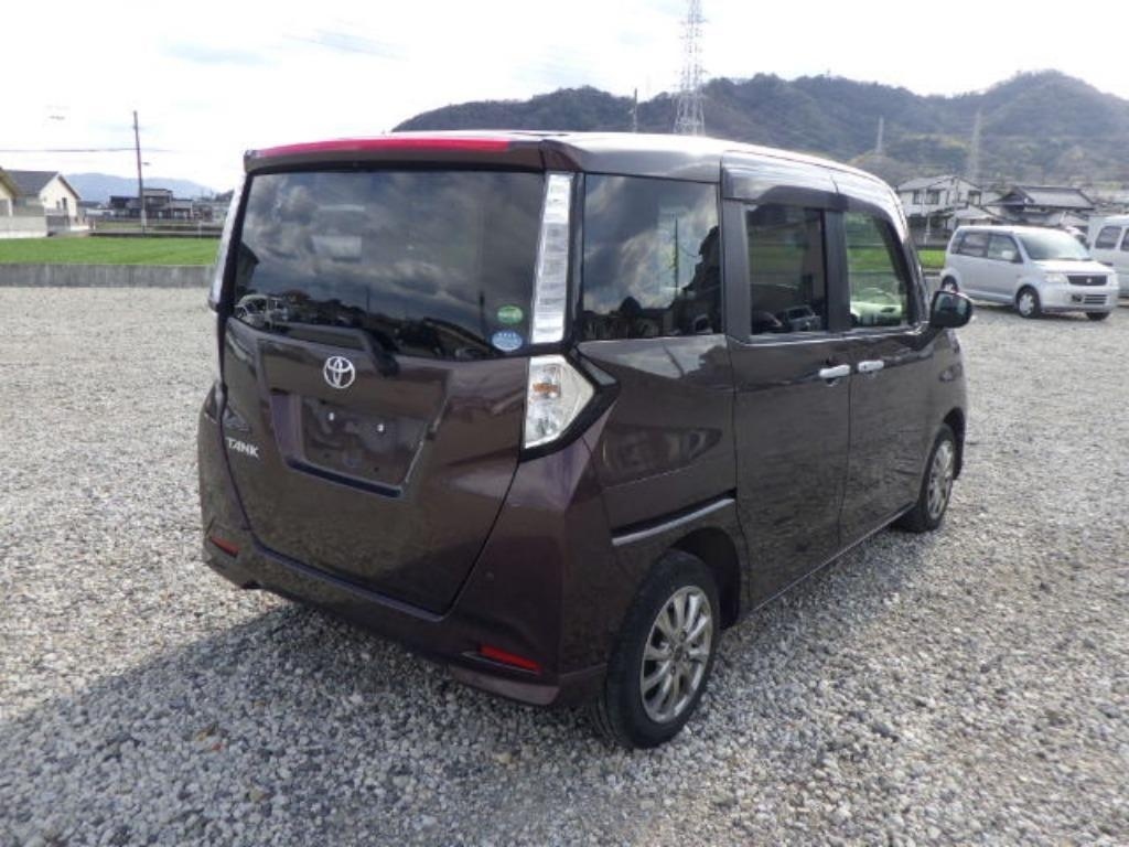 TOYOTA TANK