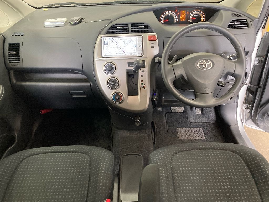 TOYOTA RACTIS