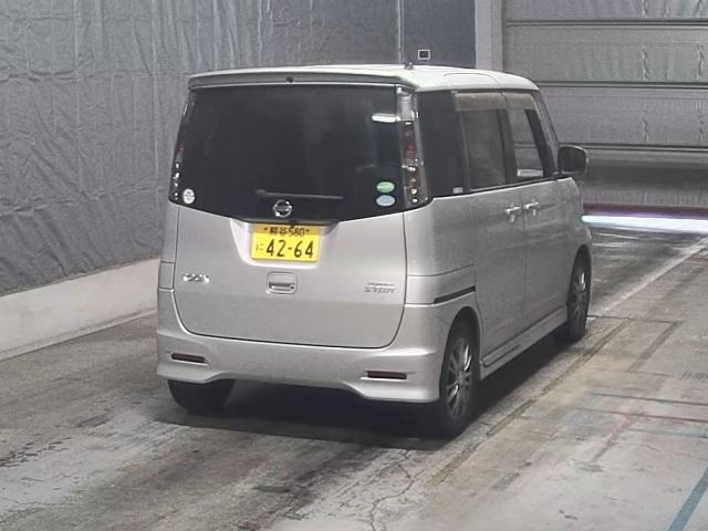 NISSAN ROOX
