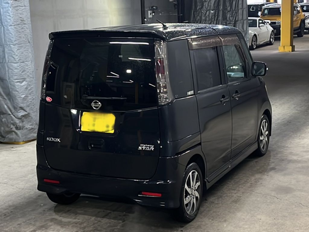 NISSAN ROOX