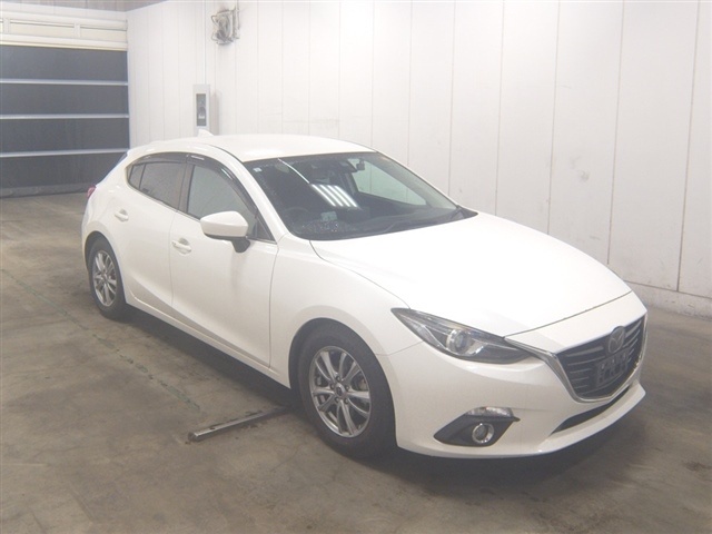 MAZDA AXELA