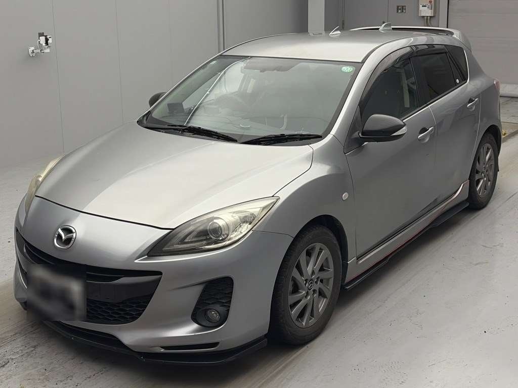 MAZDA AXELA