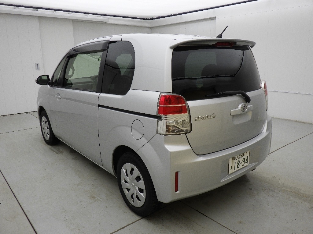 TOYOTA SPADE