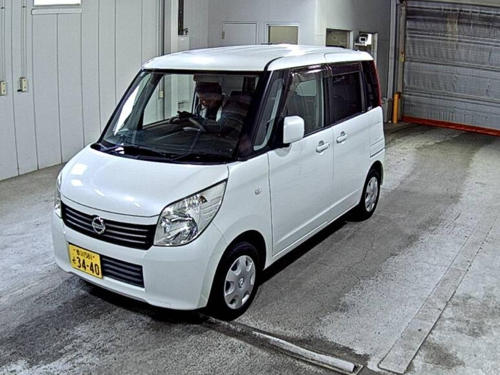 NISSAN ROOX