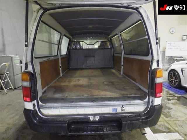 TOYOTA REGIUS ACE