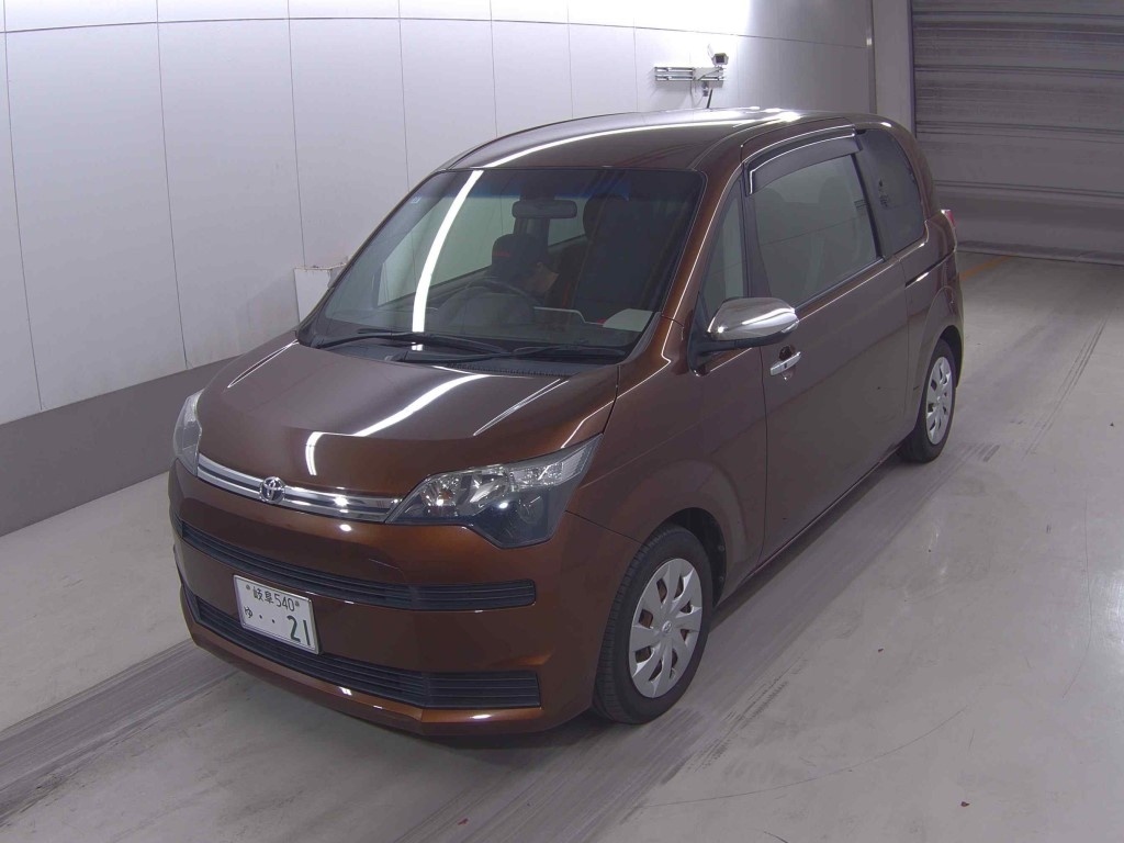 TOYOTA SPADE