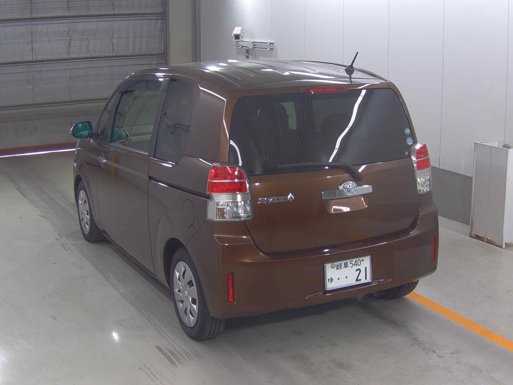TOYOTA SPADE