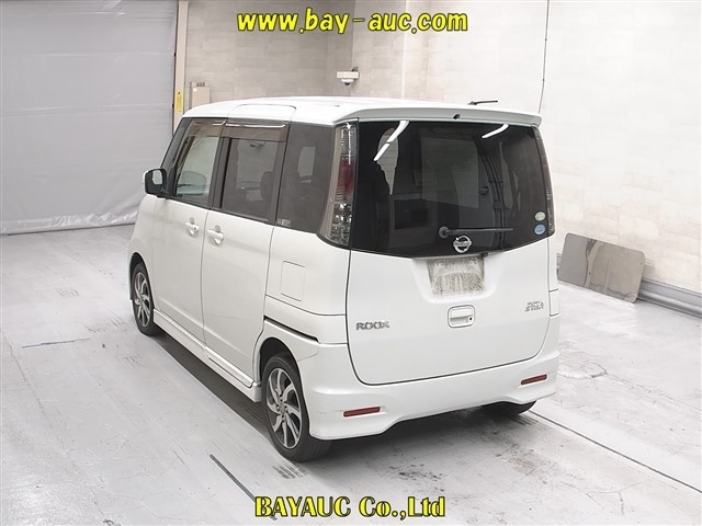 NISSAN ROOX