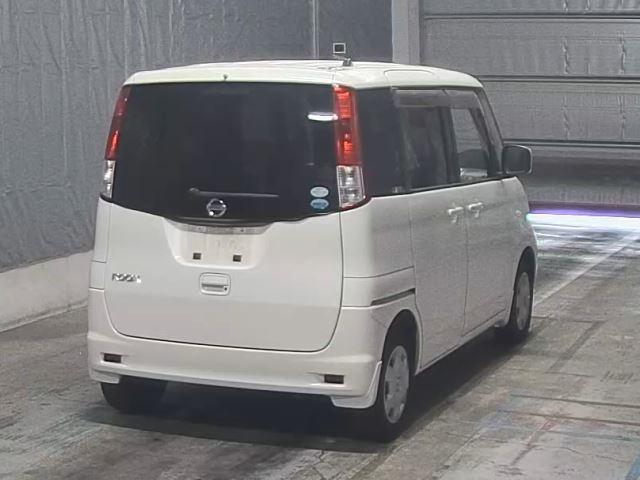 NISSAN ROOX