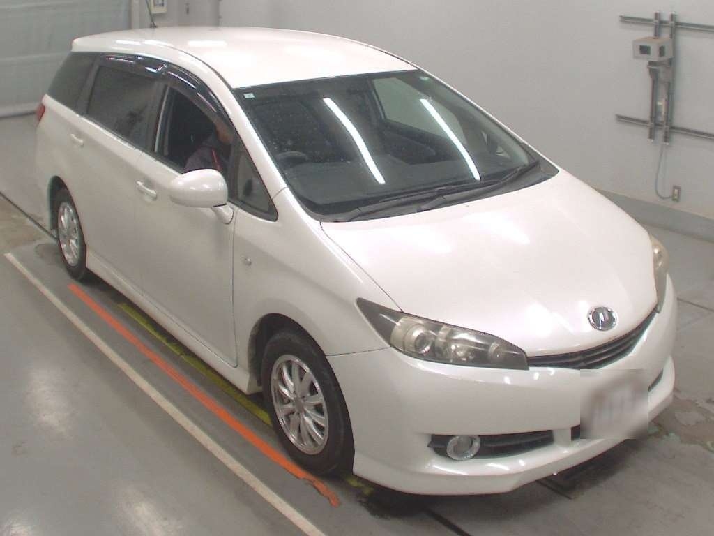 TOYOTA WISH