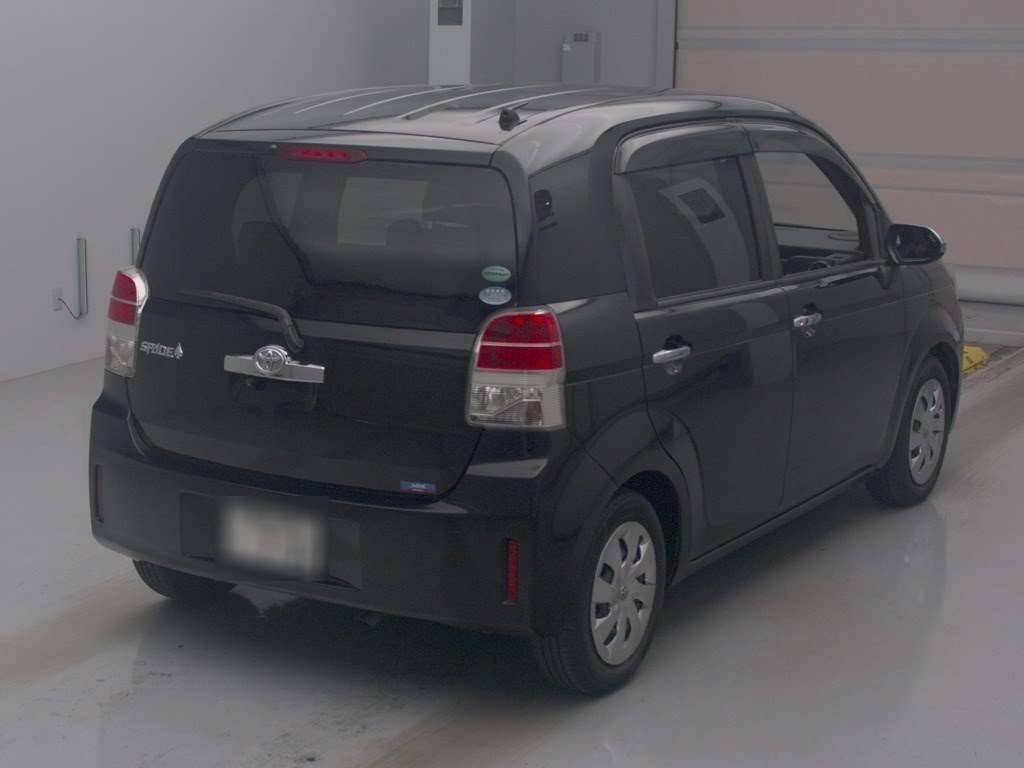 TOYOTA SPADE