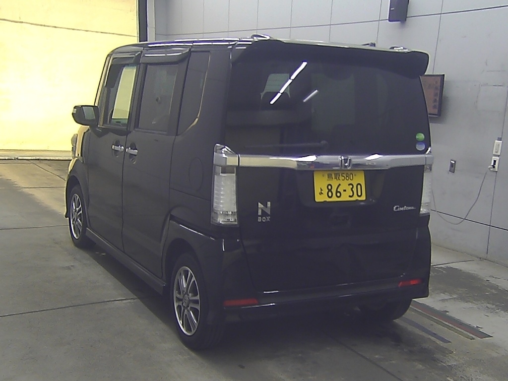 HONDA N-BOX