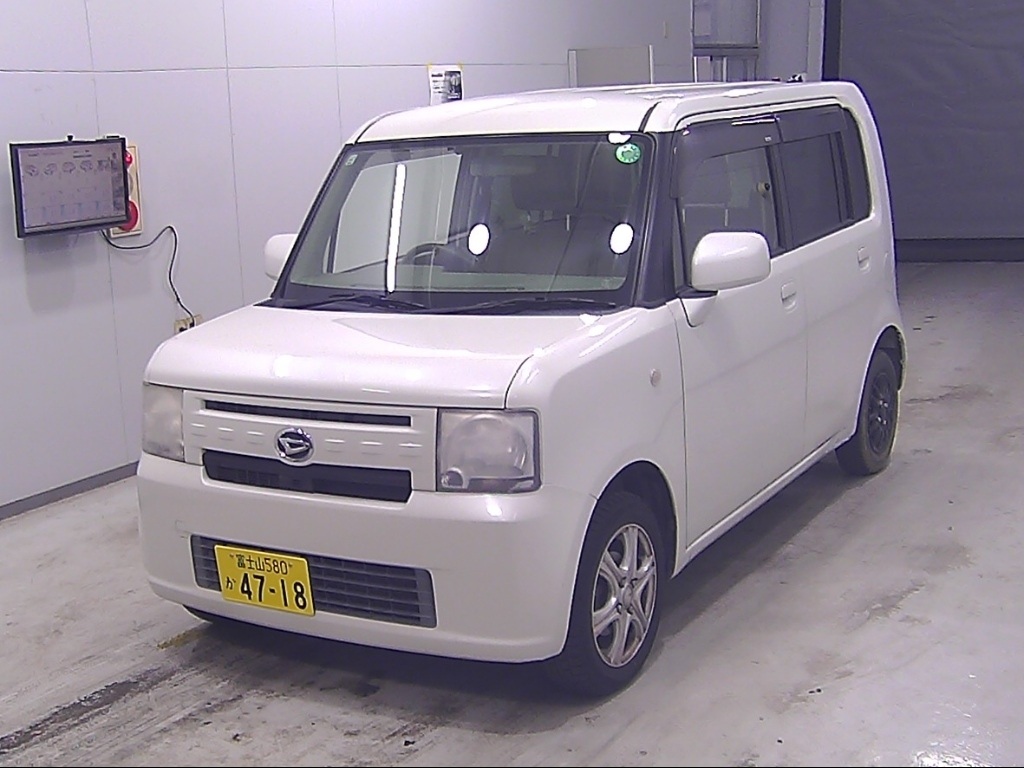 DAIHATSU MOVE CONTE