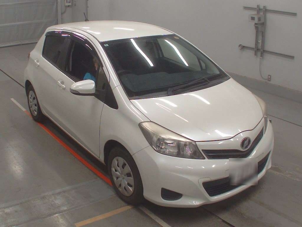TOYOTA VITZ