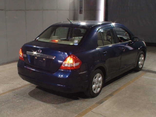 NISSAN TIIDA LATIO