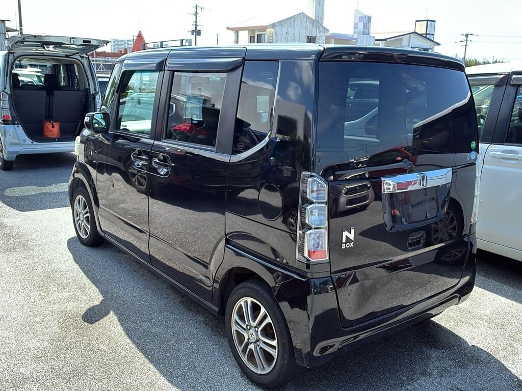 HONDA N-BOX