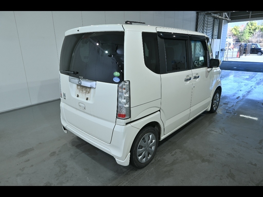 HONDA N-BOX