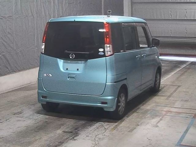 NISSAN ROOX