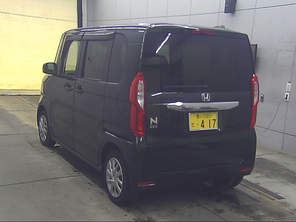 HONDA N-BOX