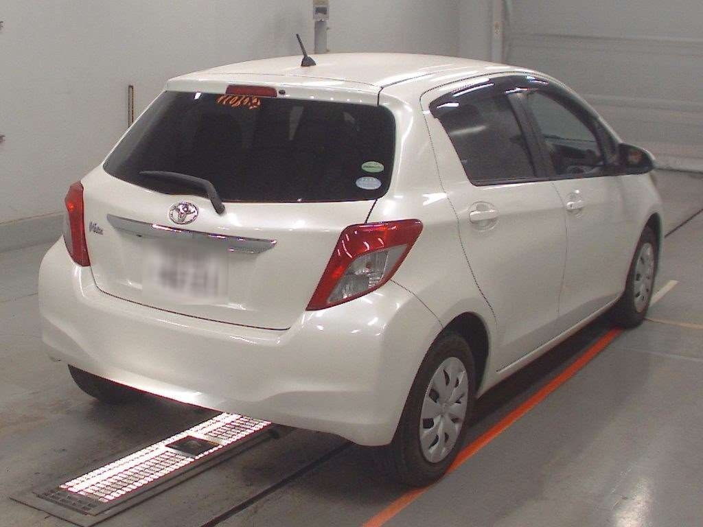 TOYOTA VITZ
