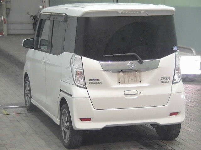 NISSAN DAYZ ROOX