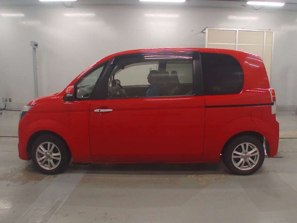 TOYOTA SPADE