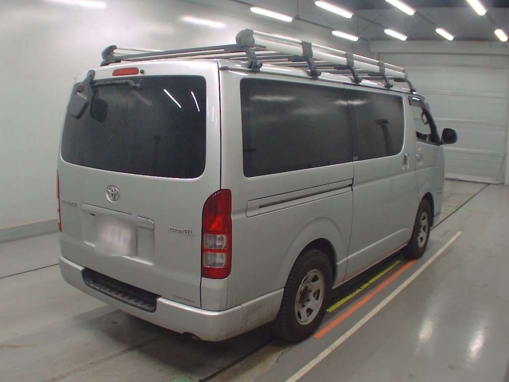 TOYOTA REGIUS ACE