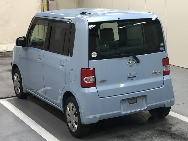 DAIHATSU MOVE CONTE