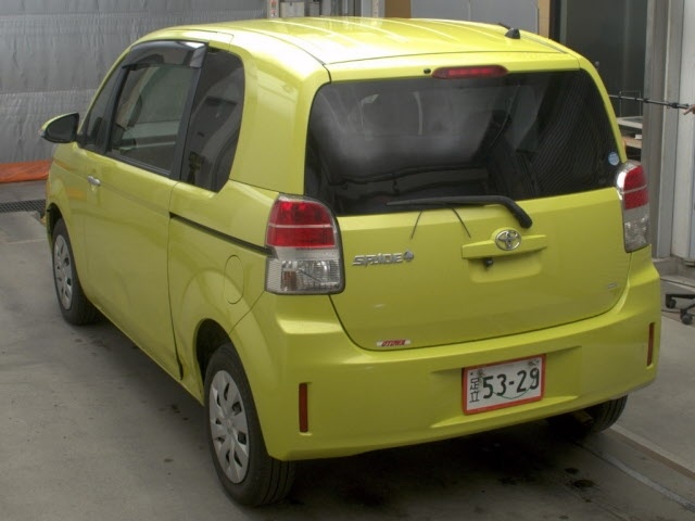 TOYOTA SPADE