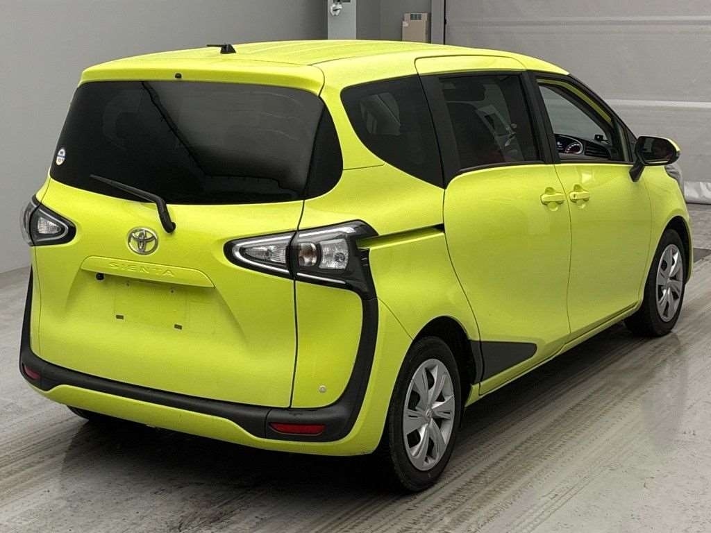 TOYOTA SIENTA