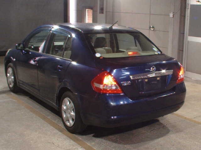 NISSAN TIIDA LATIO