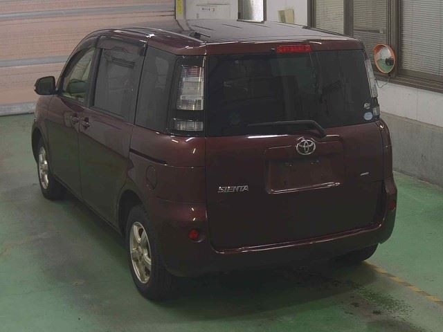 TOYOTA SIENTA