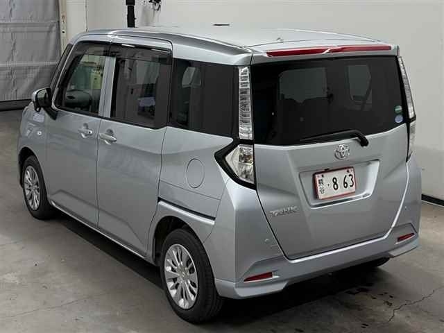 TOYOTA TANK