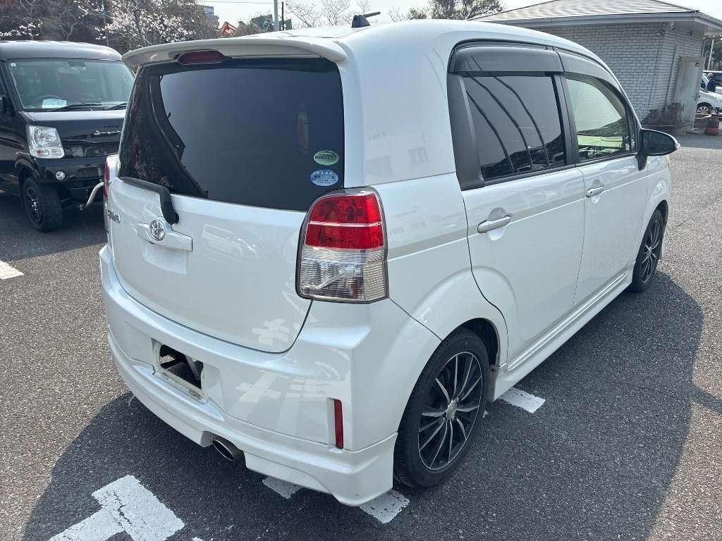 TOYOTA SPADE