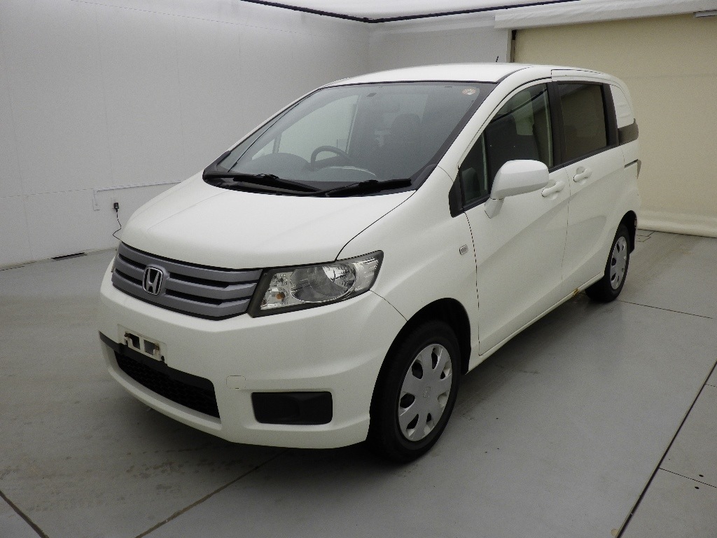 HONDA FREED SPIKE