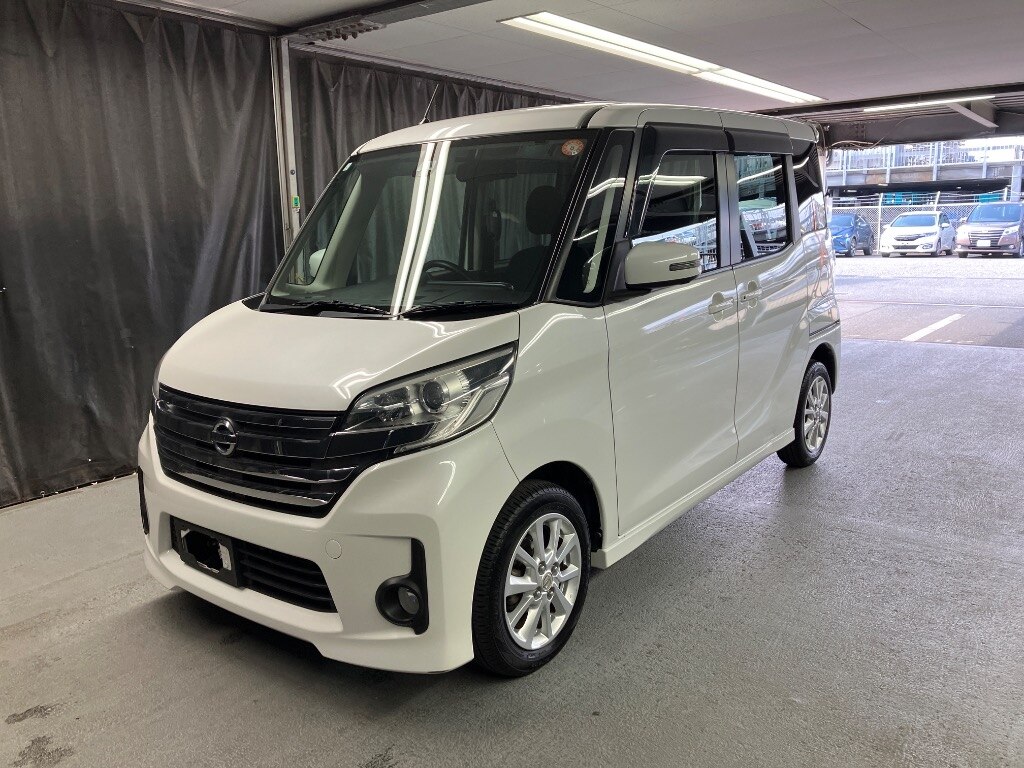 NISSAN DAYZ ROOX