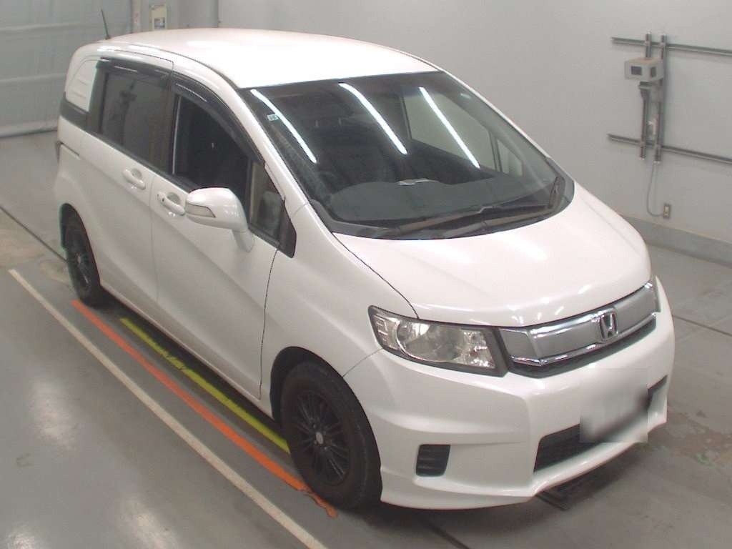 HONDA FREED SPIKE