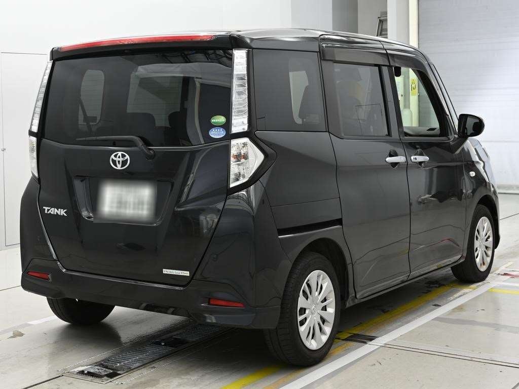 TOYOTA TANK
