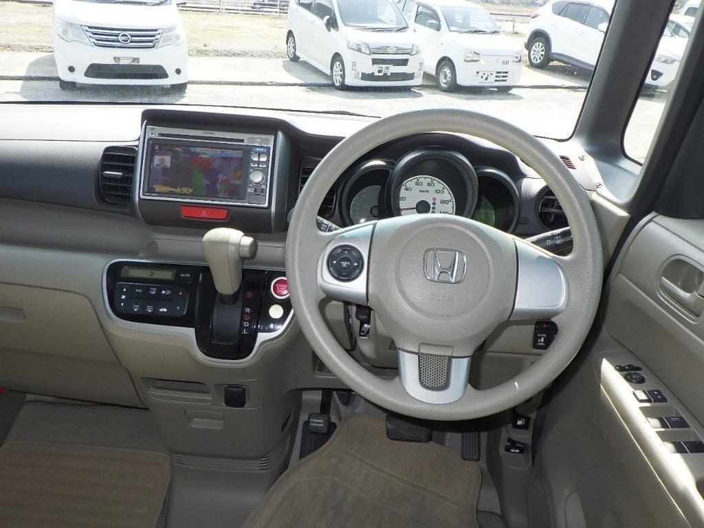 HONDA N-BOX