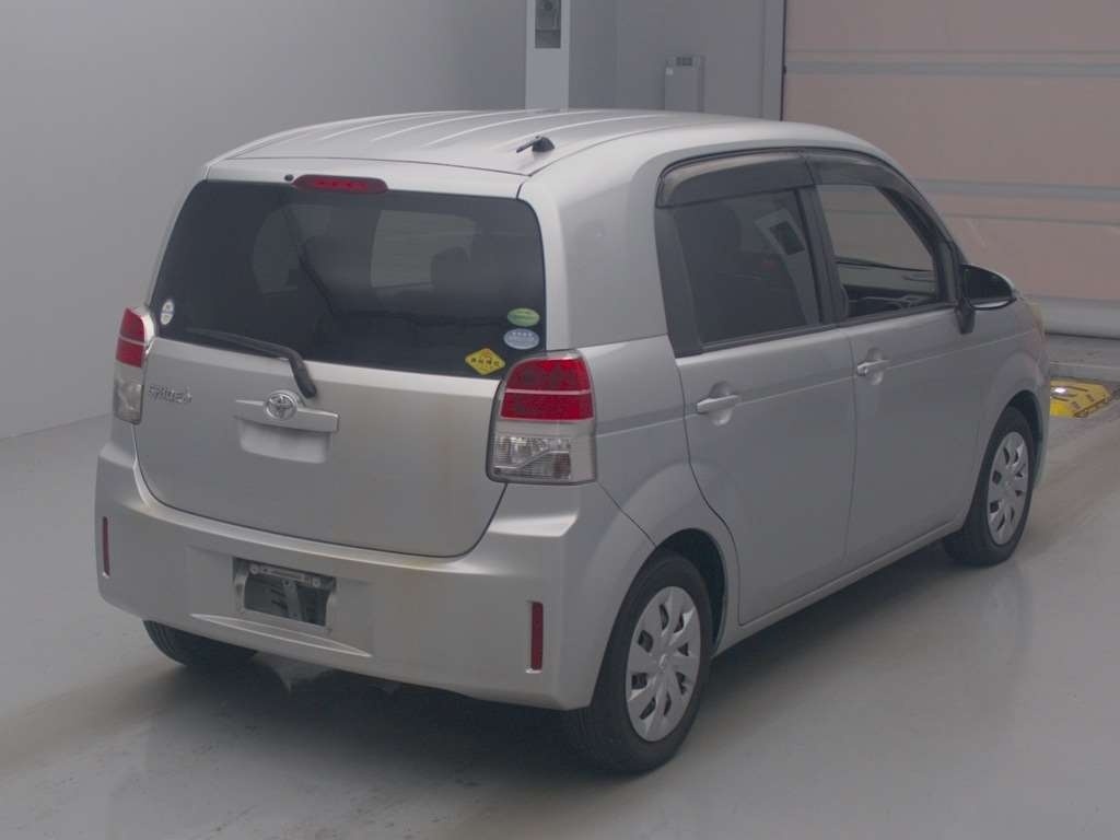 TOYOTA SPADE