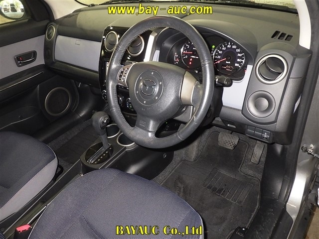 MAZDA VERISA