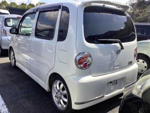 DAIHATSU MOVE LATTE