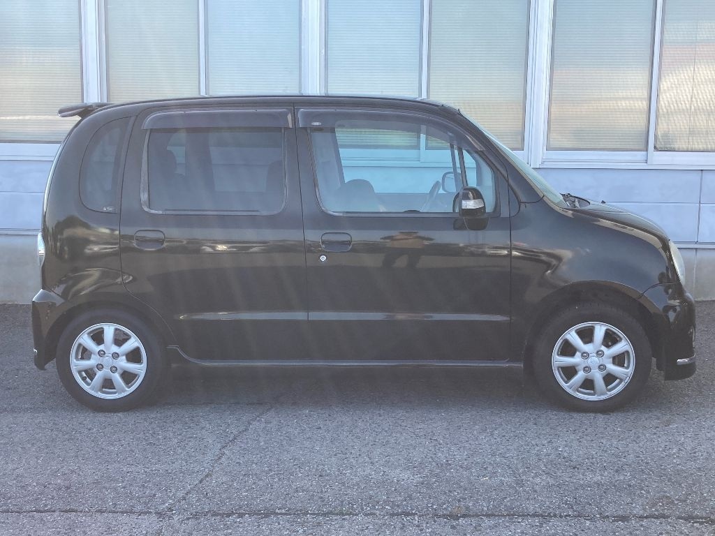 DAIHATSU MOVE LATTE
