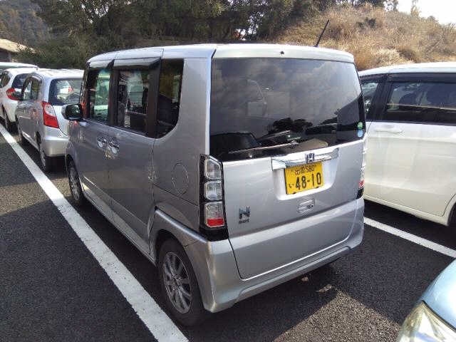 HONDA N-BOX