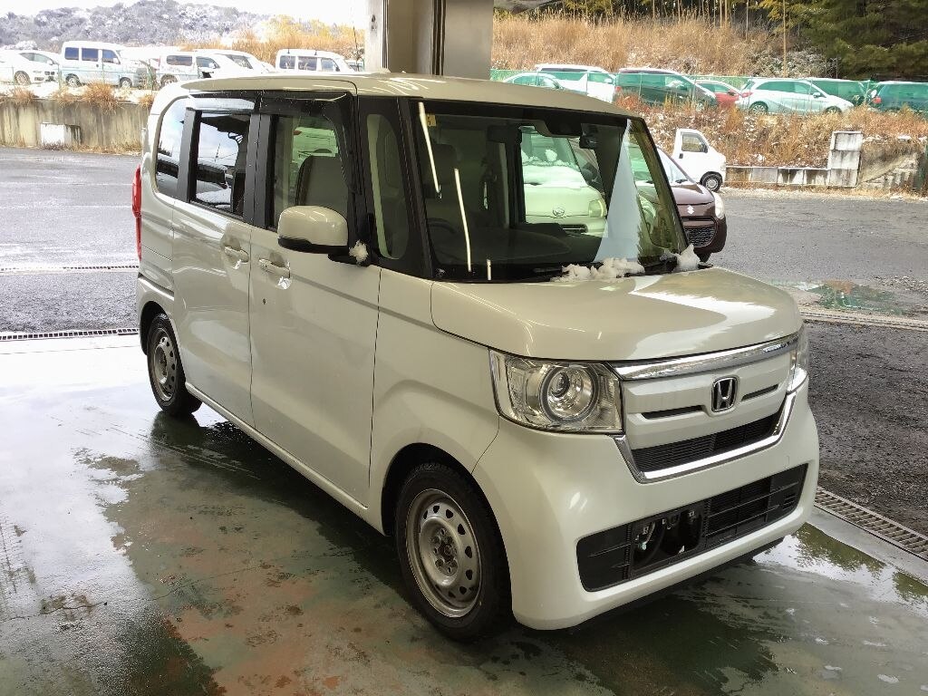 HONDA N-BOX