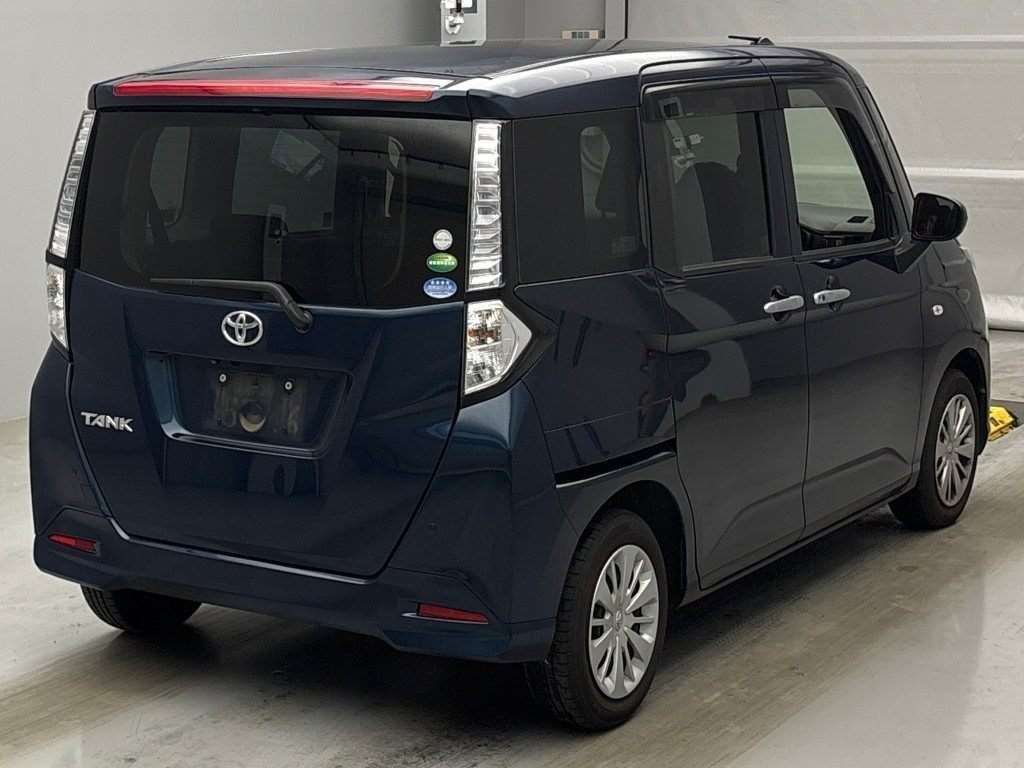 TOYOTA TANK