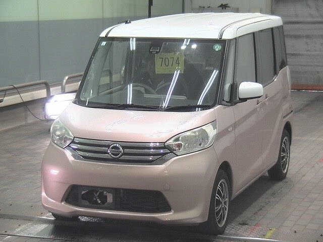NISSAN DAYZ ROOX