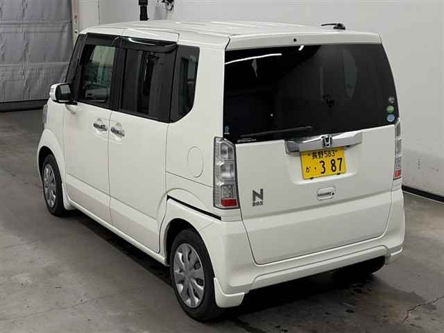 HONDA N-BOX