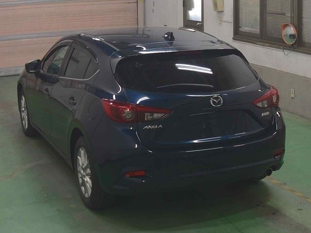 MAZDA AXELA